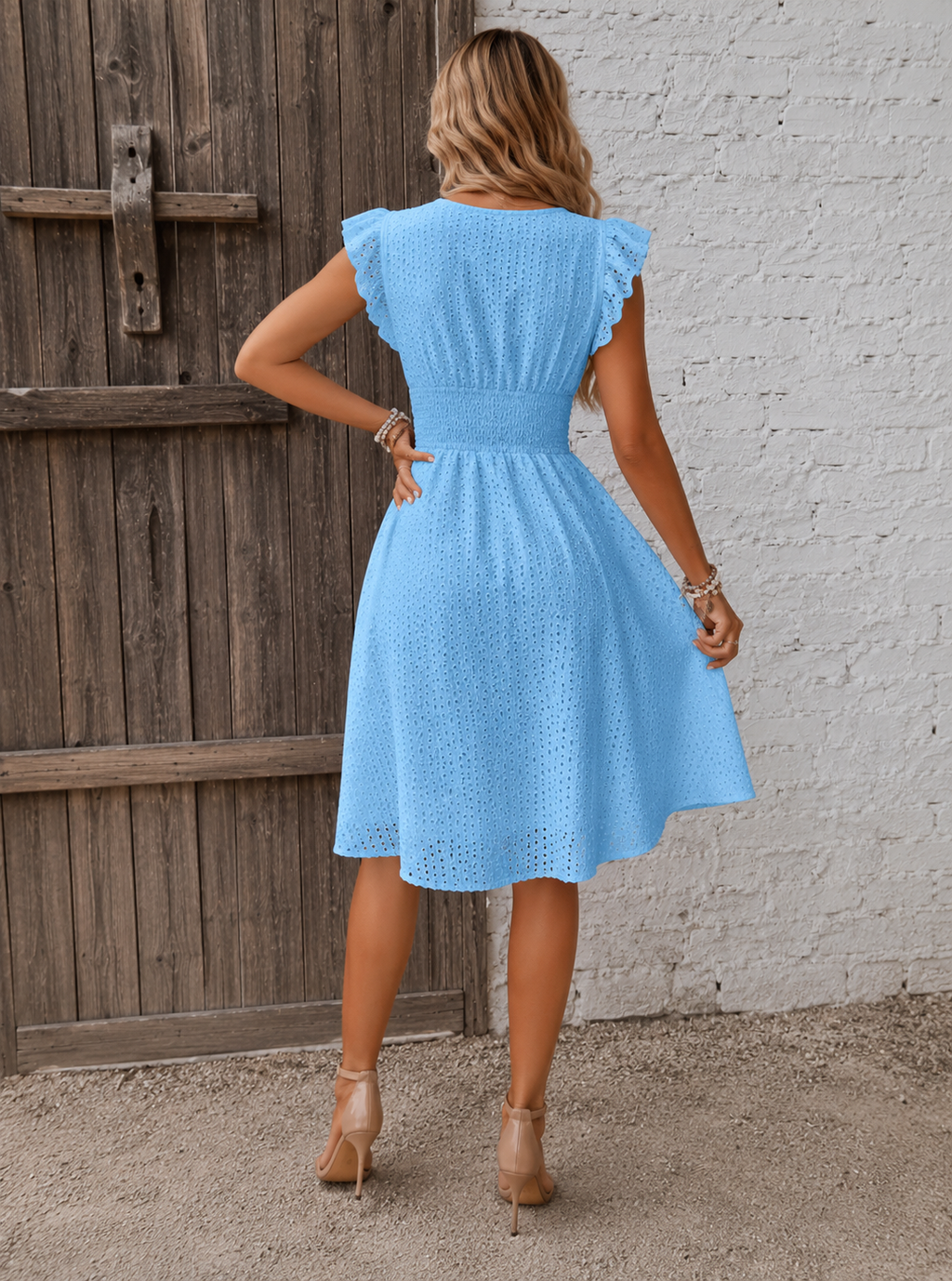 Vestido de verano — Cuello en V — Cintura de Encaje