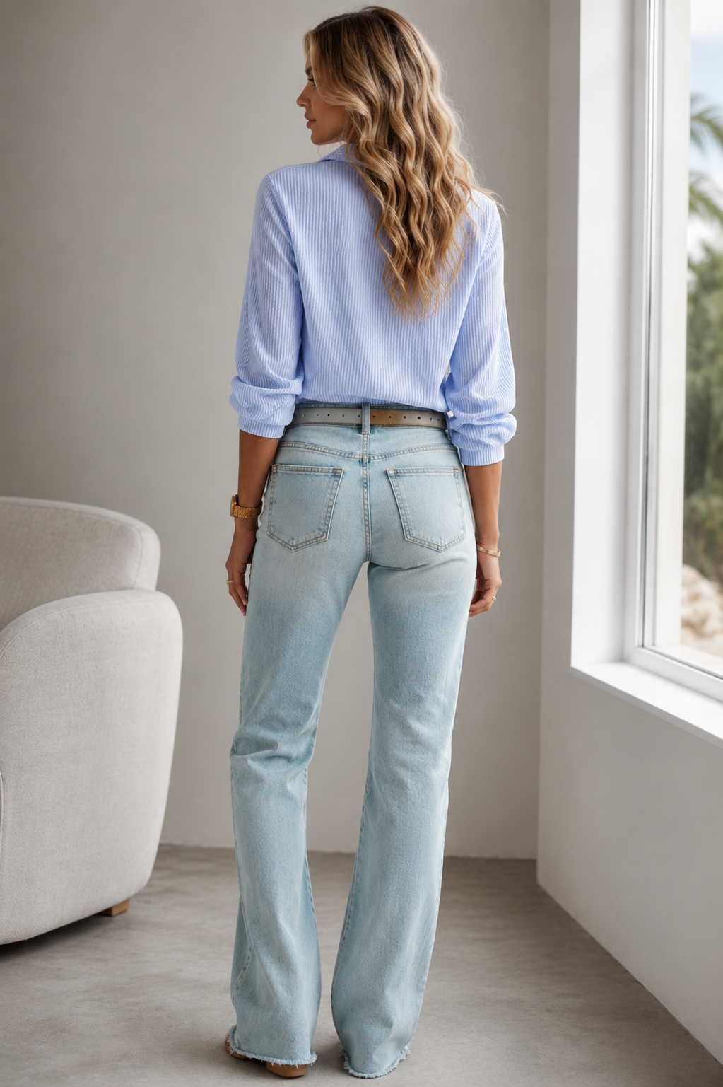Blusa a Rayas con Volante — Cuello Redondo